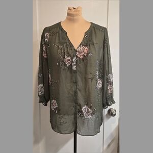 EUC Reitmans top/blouse, size XL, olive/khaki green floral print, 3/4 sleeves